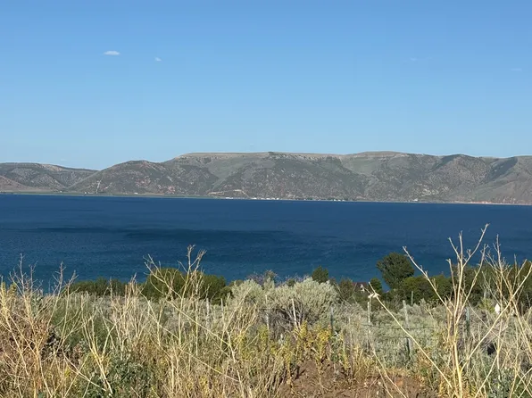 334 W Moonlight Dr, Garden City, UT 84028