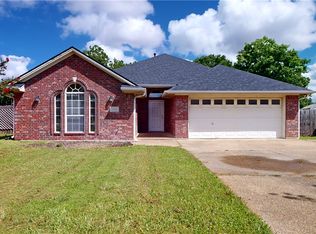 3722 Chantal Cir, College Station, TX 77845