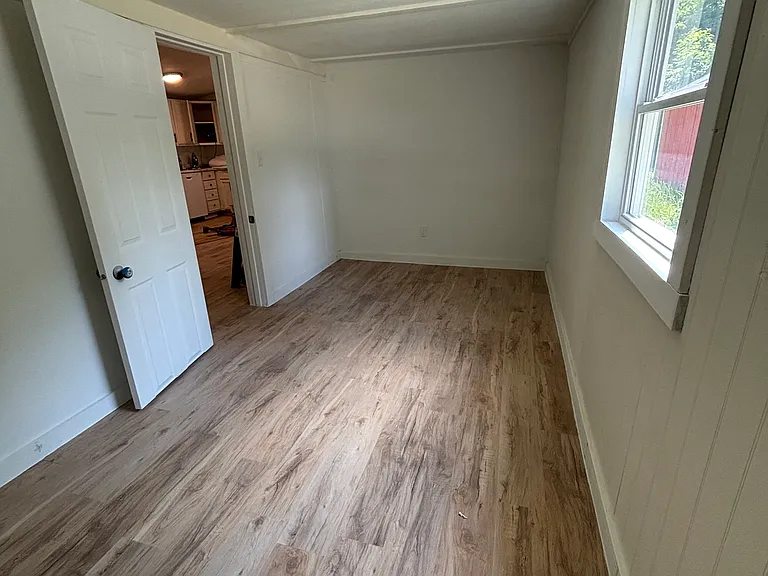 430 E Jameson Ave — Photo 7