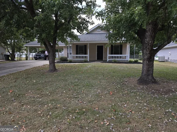 106 Heather Pl, Centerville, GA 31028