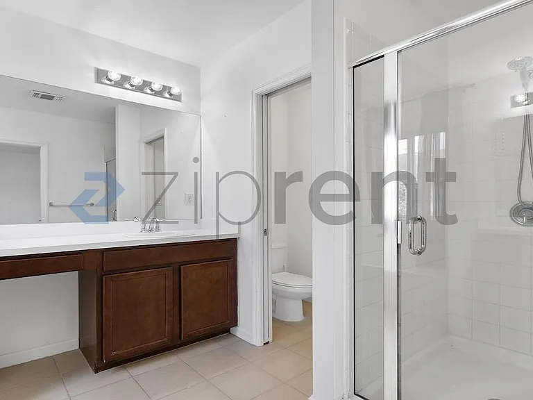 21429 NW 13th Ave — Photo 20