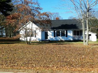 912 Dillon St, Chesnee, SC 29323