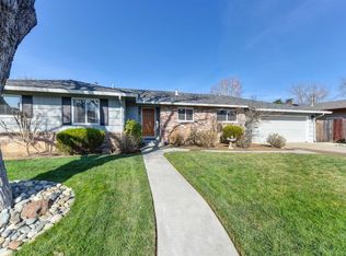 1045 Entrada Rd, Sacramento, CA 95864