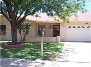 704 Swinging Spear Rd, Roswell, NM 88201