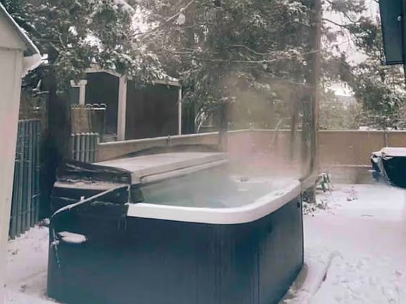 3rd image of 124 Pine Ln
