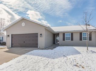 2230 50th St, Marion, IA 52302