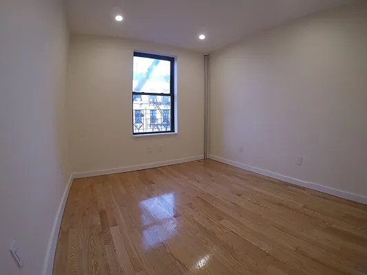 Rented by Bohemia Realty Group | media 80