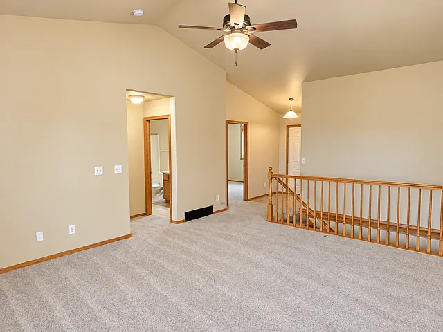 4 bed, 2064 sqft, $2,000 — Photo 3