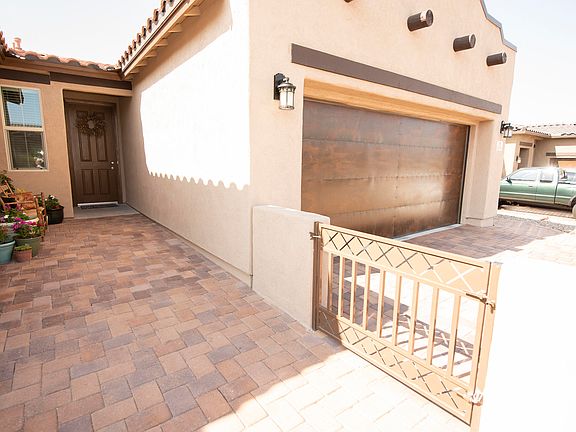 3rd image of 10744 E Placita Reina Linda