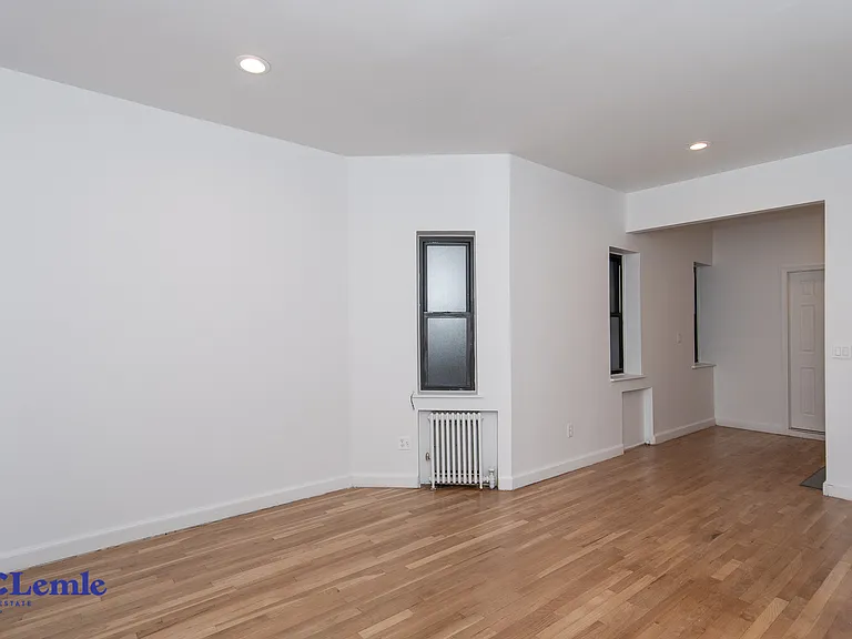 1592 2nd Ave #5F — Photo 6