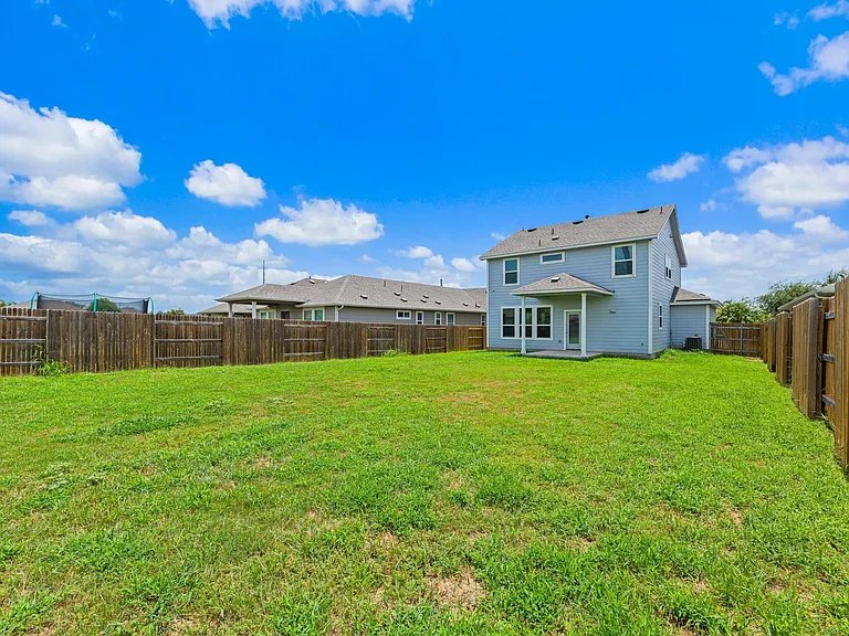 310 Rimrock Ct — Photo 40