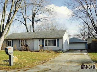 1560 Sunset St, Monroe, MI 48162