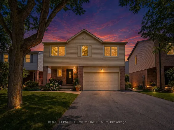 1148 Bridlewood Trl #Basement, Oakville, ON L6M 2L2