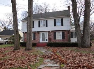 645 Laurel St, Longmeadow, MA 01106