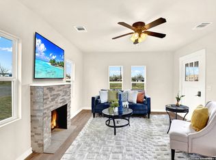 609 Railroad St, Poth, TX 78147