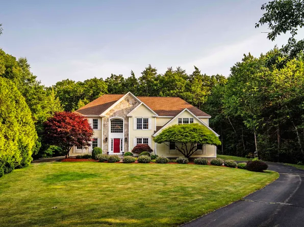 2 Yorkshire Road, Windham, NH 03087