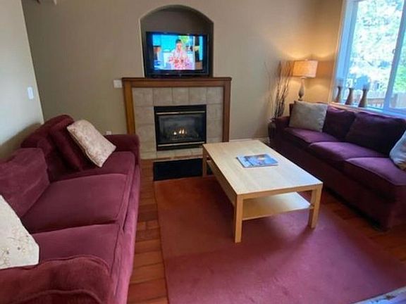 3rd image of 61192 SW Tall Timber Ct