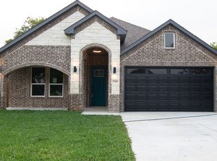 1745 Avenue C, Grand Prairie, TX 75051