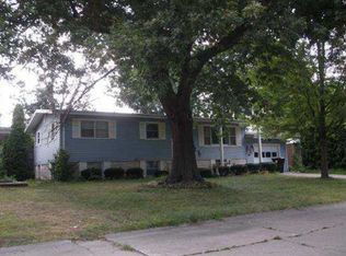 1432 Kenneth Dr, Rantoul, IL 61866