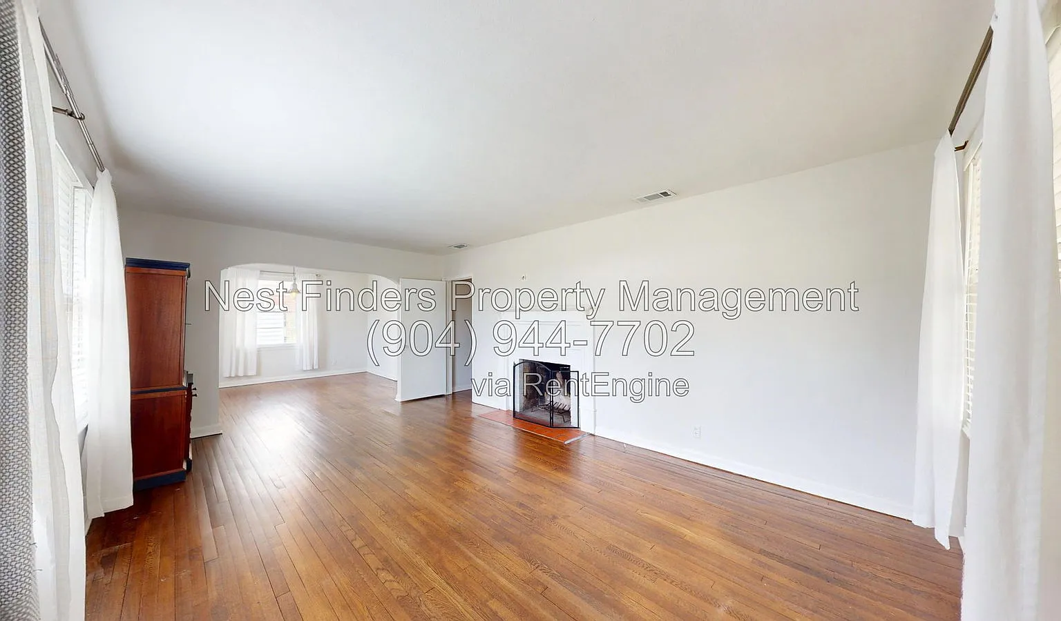 3 bed, 1.0 bath, 1230 sqft, $2,100 — Photo 2