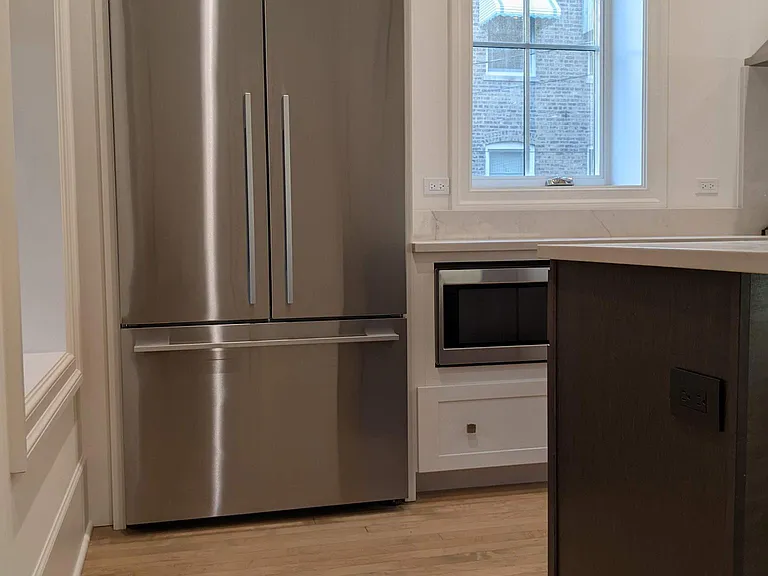 2225 W Thomas St #1R — Photo 8
