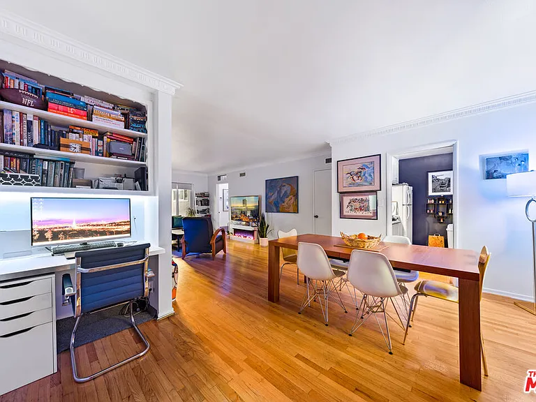1330 N Crescent Heights Blvd #16 — Photo 8