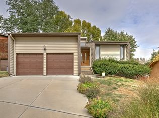 8024 Weber Plz, Omaha, NE 68122