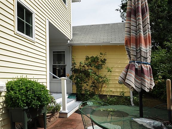 3rd image of 48 Highland Ave