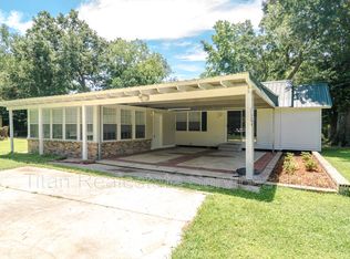 6235 Woodlawn Rd, Maurice, LA 70555