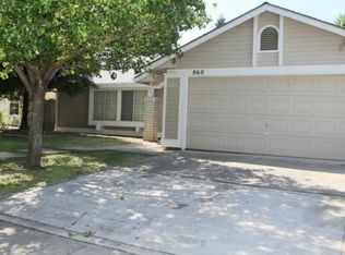 860 University Dr, Merced, CA 95348