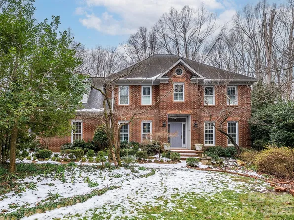 7033 Horseman Cv, Matthews, NC 28104