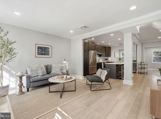 1725 34th St NW, Washington, DC 20007