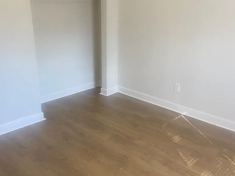 3109 Ridge Ave — Photo 5