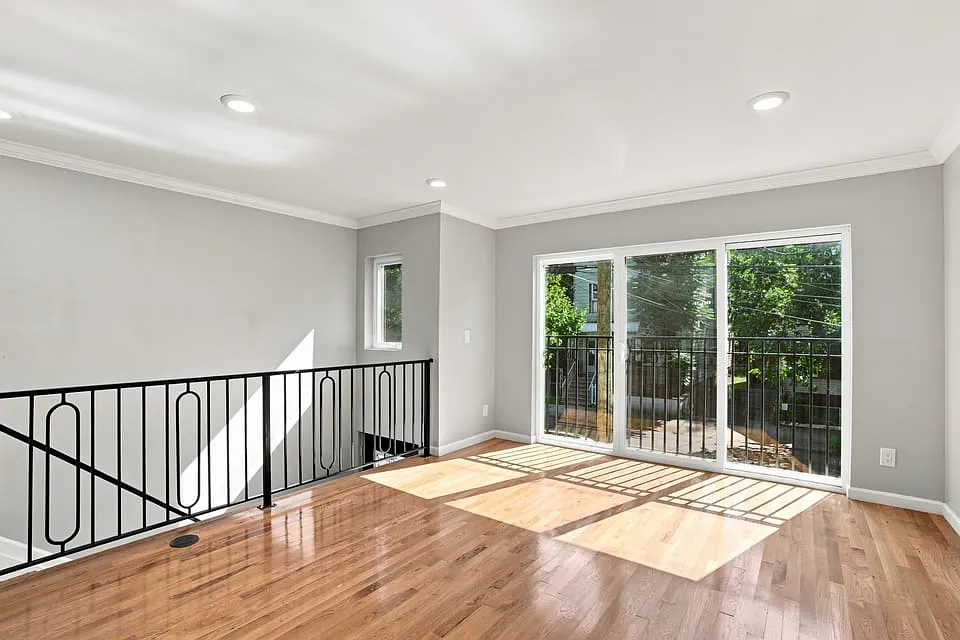 3 bed, $2,800 — Photo 4
