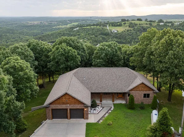 2130 Carlton Road, Hollister, MO 65672
