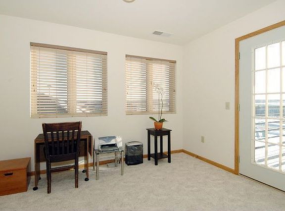 5th image of 102 Prairie Heights Dr APT 315