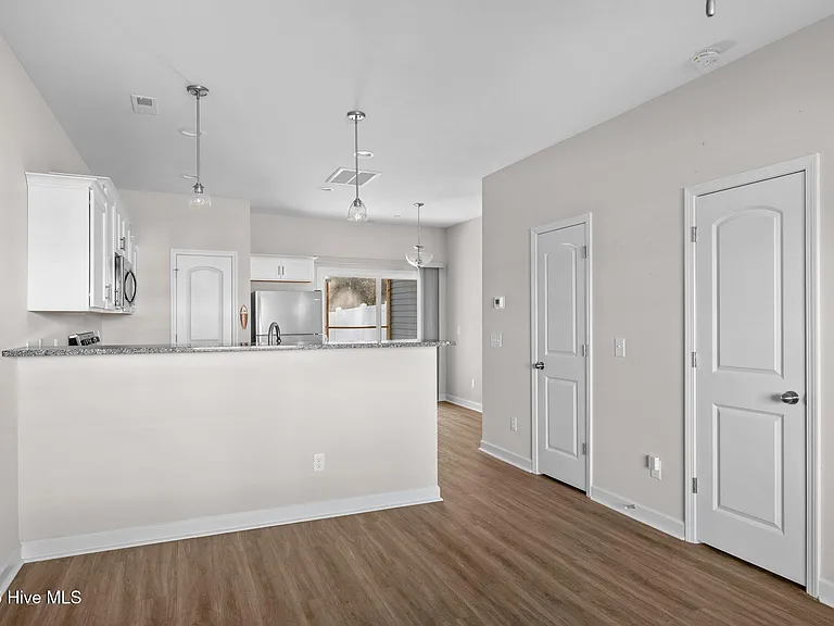 16 Catalina Cir #16 — Photo 7