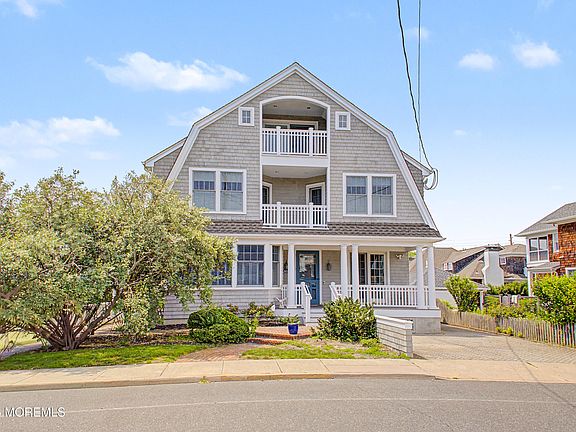 2nd image of 634 East Avenue