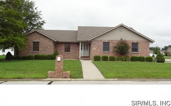 1st image of 80 Wren Dr