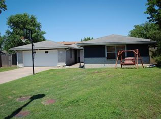 4212 Beacon Ct, Bartlesville, OK 74006