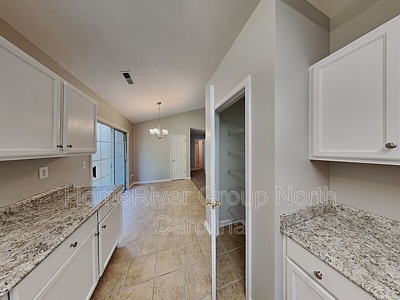 5th image of 5612 Hidden Lake Dr