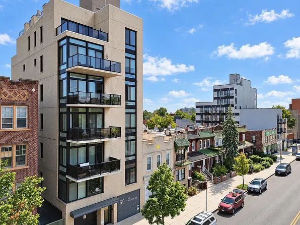 65 W End Ave #301, Brooklyn, NY 11235