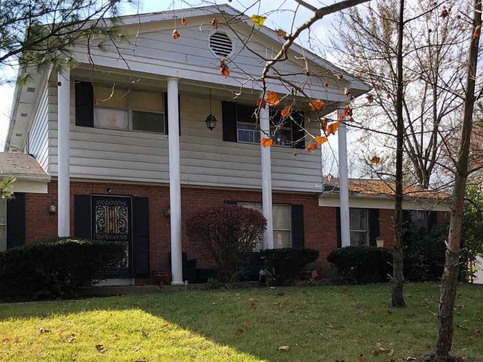2nd image of 686 Evangeline Rd