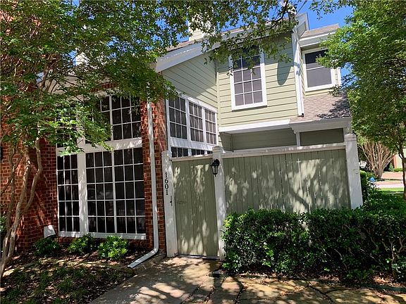 2nd image of 6220 Bentwood Trl APT 1601