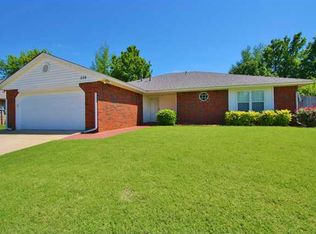 228 E Grand Teton Ct, Yukon, OK 73099