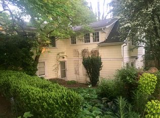 18317 2nd Ave SW, Normandy Park, WA 98166