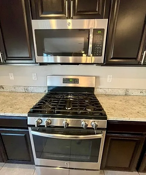 4524 Roaming Vines St — Photo 9