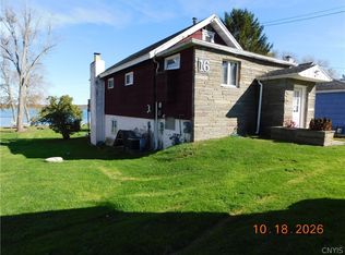 16 Woodworth Dr, Central Square, NY 13036