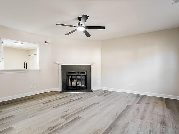 3rd image of 213 Rosebrooks Dr