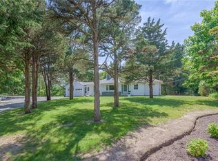 5 Westview Dr, Westerly, RI 02891